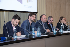 Finančníci – Myslíme v souvislotech - image 2